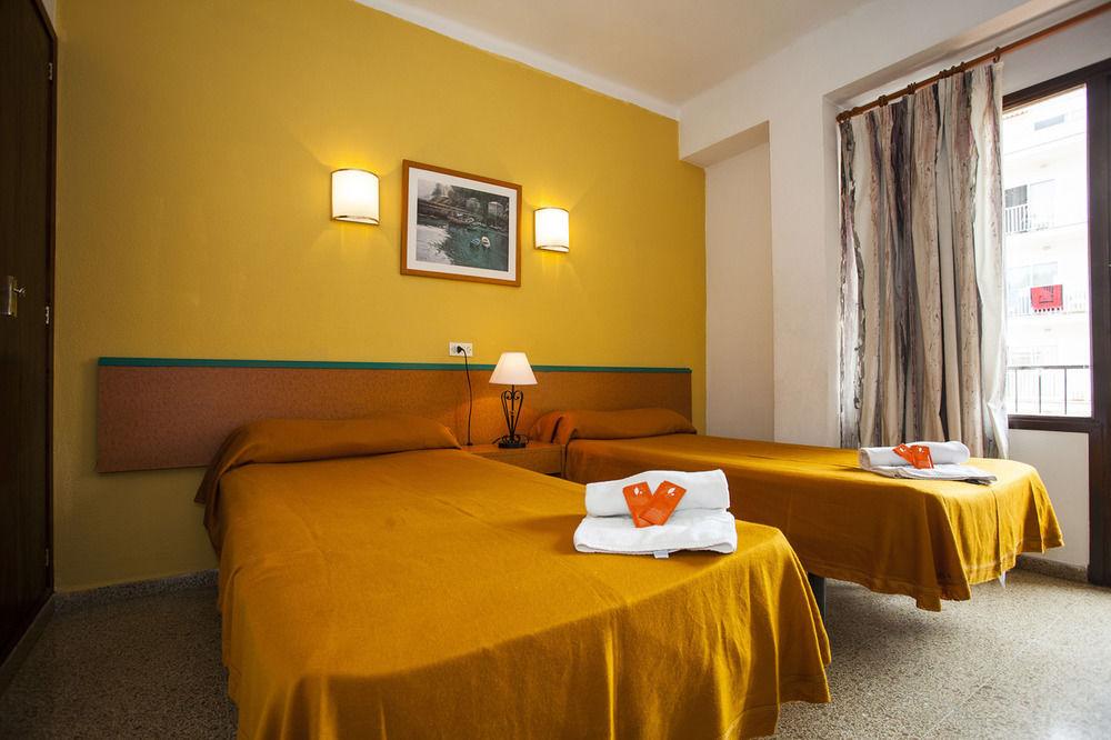 Elegance Playa Arenal III Hostel El Arenal  Luaran gambar